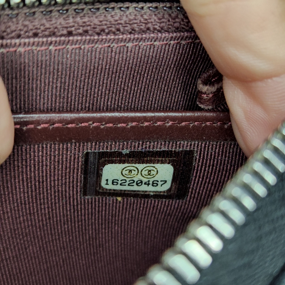 Chanel Matelasse Long Zippered Wallet - Picture 10 of 12